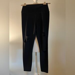Alo Yoga High Waist Ripped Warrior Black Legging size Medium